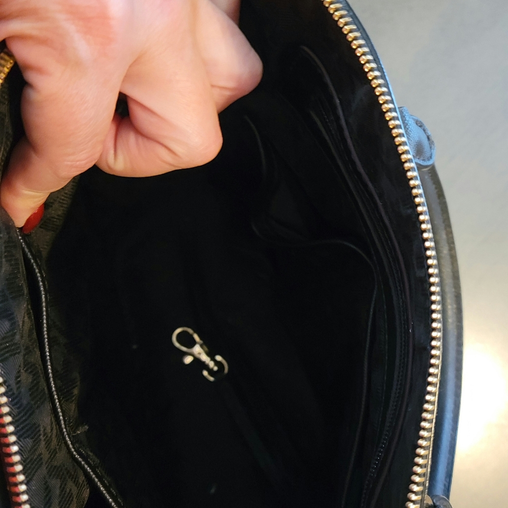 Handbag - Picture 3 of 3
